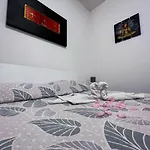 Dea Del Salento アパート レッチェ